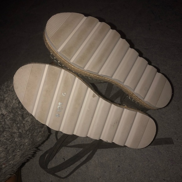 SOLD - Picture 4 of 4